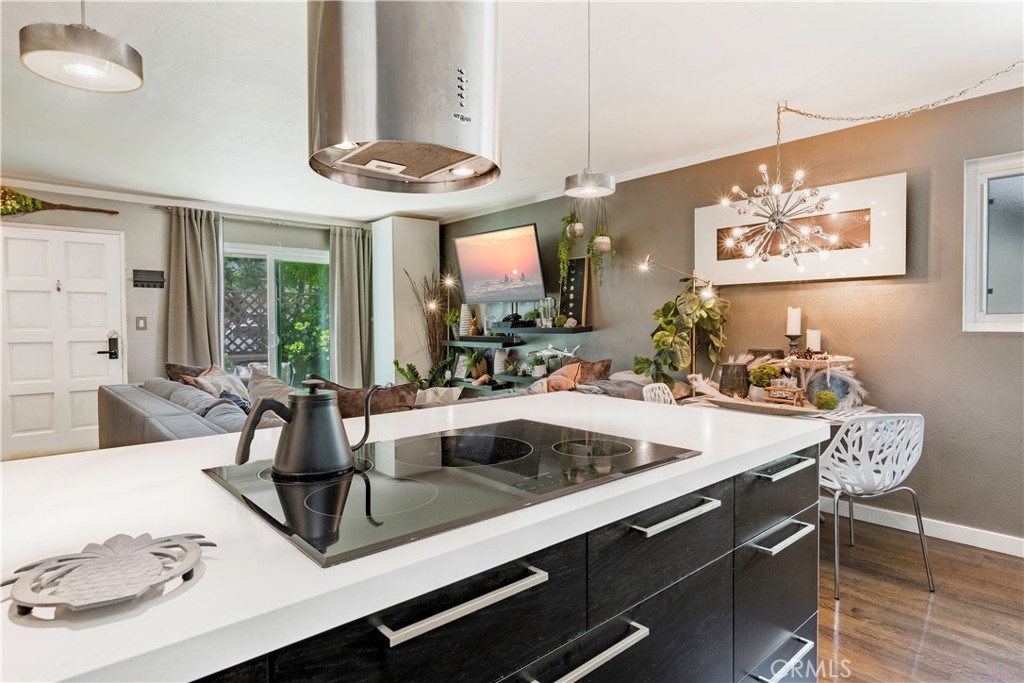 360 Obispo Avenue 15