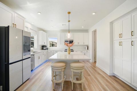 Photo of 941 Kolbe Lane, Morgan Hill, CA 95037 (MLS # ML82044262)