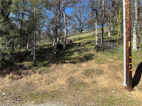 Photo of 17509 Cache Creek Rd, Clearlake Oaks, CA 95423 (MLS # LC26049497)