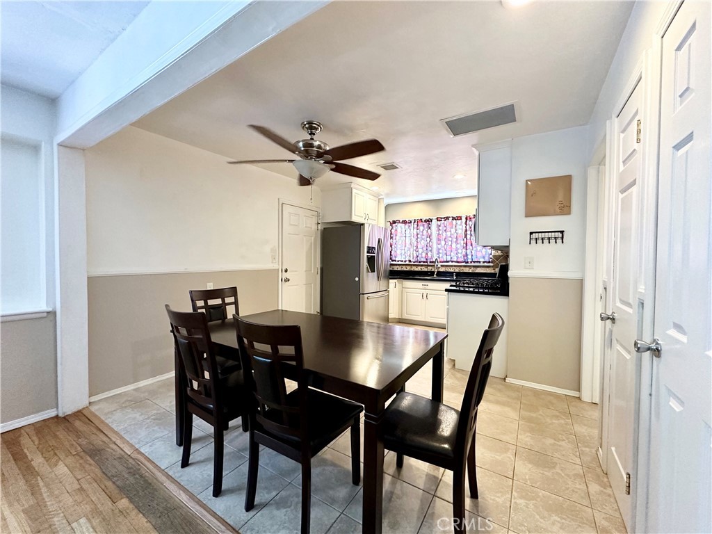 229 S Ashford Place