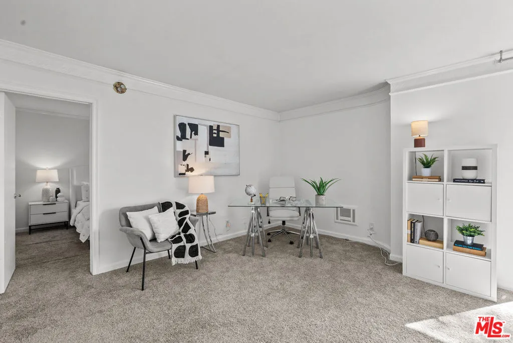 Los Angeles, California 90049, United States, 1 Bedroom Bedrooms, ,1 BathroomBathrooms,Residential,Active,243674