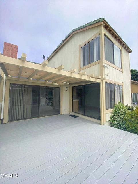 Tiny photo for 2325 Kingsbridge Lane, Oxnard, CA 93035 (MLS # V1-34742)