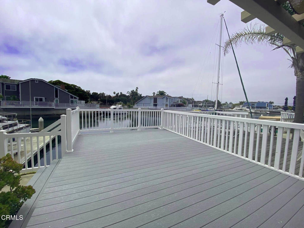 2325 Kingsbridge Lane