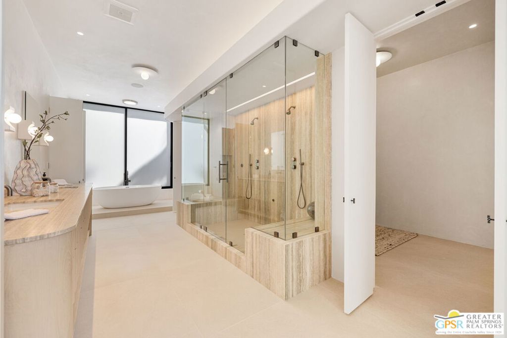 Tamarisk Country Club - Residential
