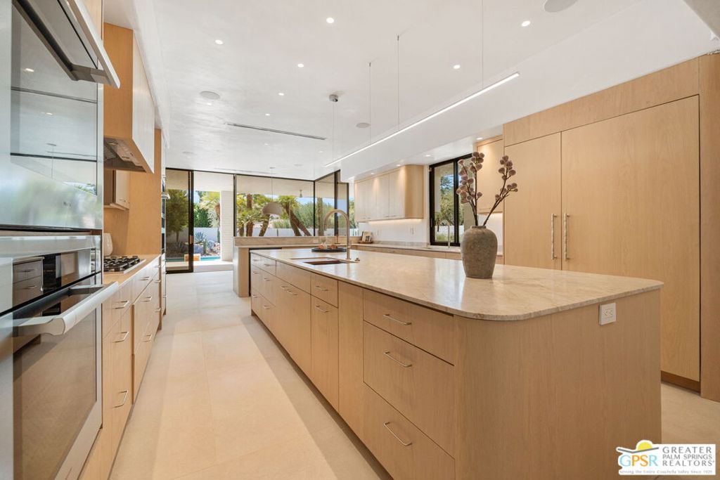 Tamarisk Country Club - Residential