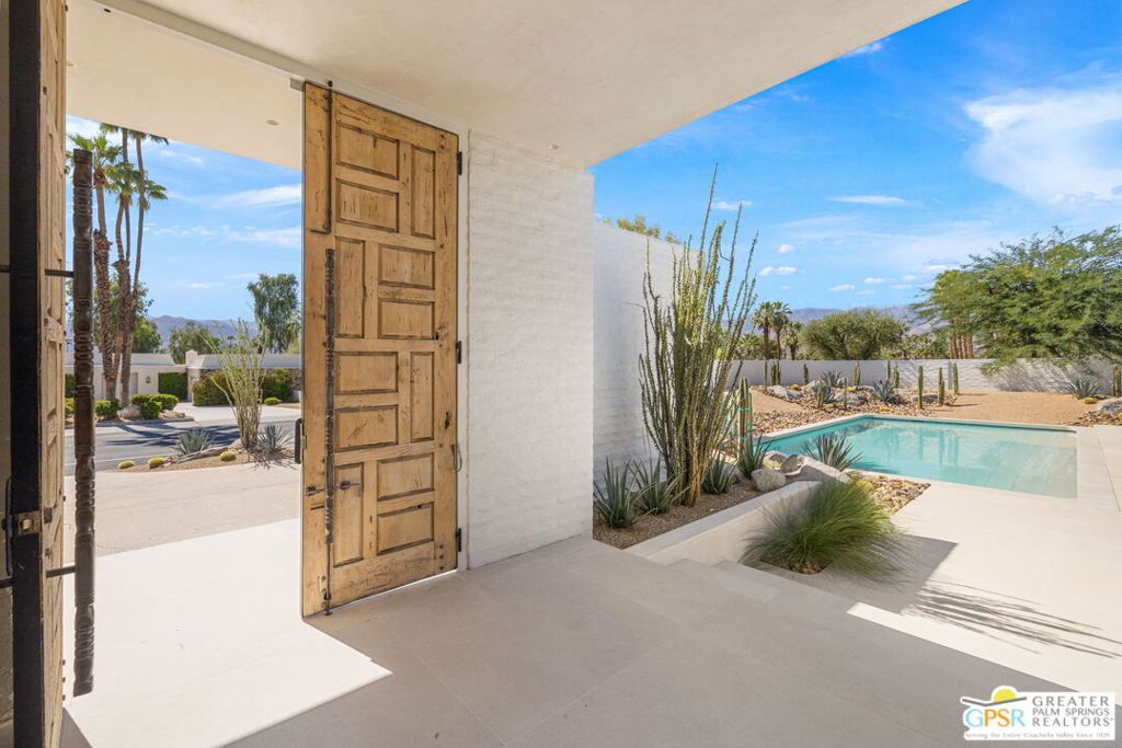 Tamarisk Country Club - Residential