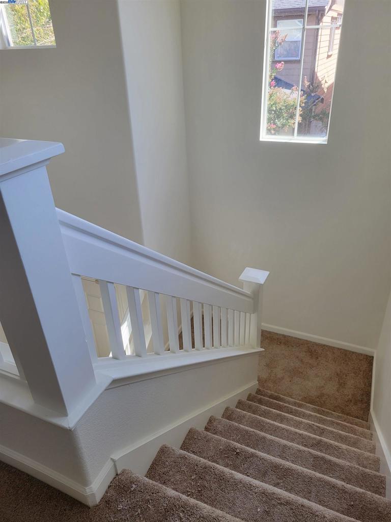 LELAND - Residential