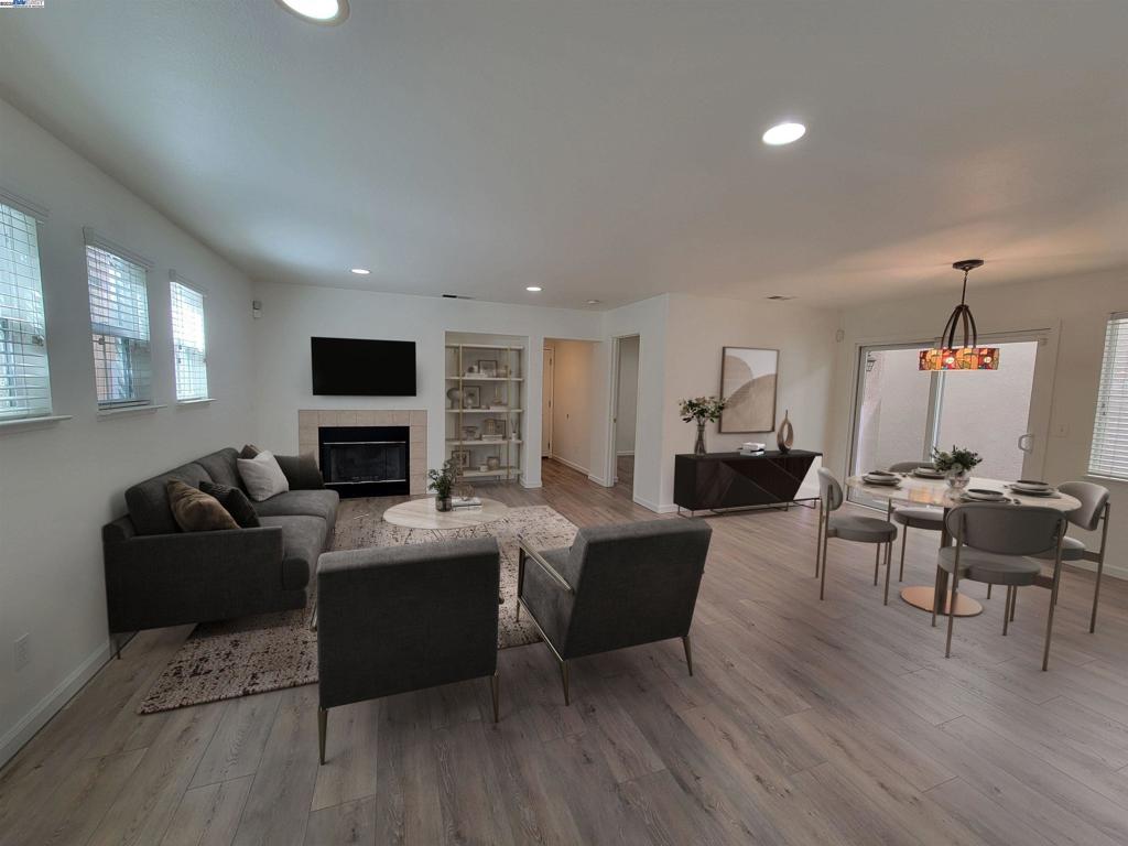 LELAND - Residential