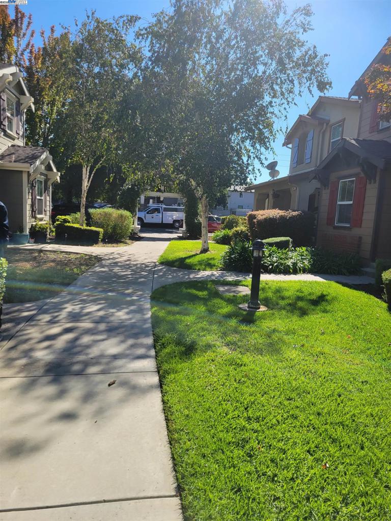 LELAND - Residential