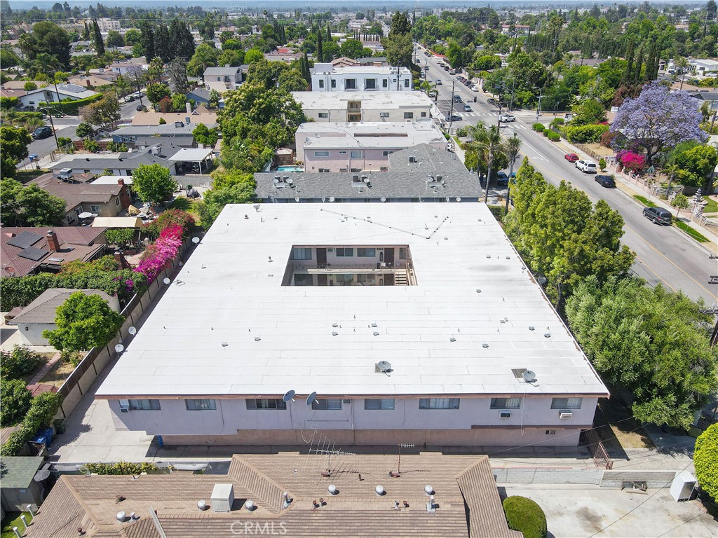 6535 Fulton