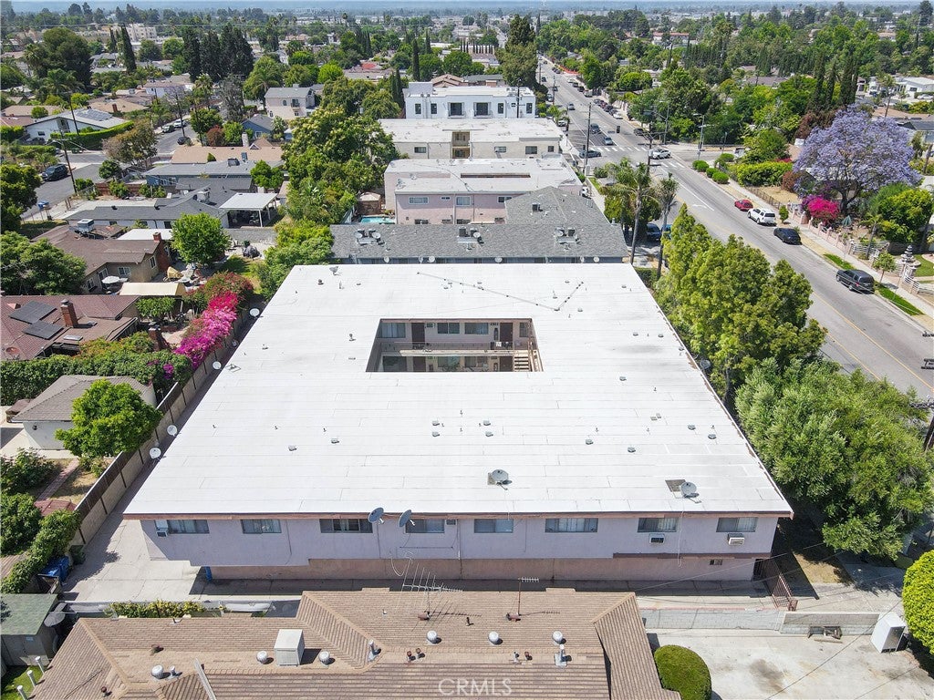 6535 Fulton