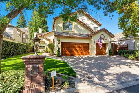 Photo of 4355 Quail Run Ln Ln, Danville, CA 94506 (MLS # 41151773)
