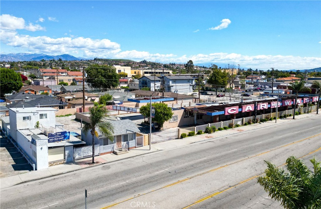 2322 W Whittier Boulevard