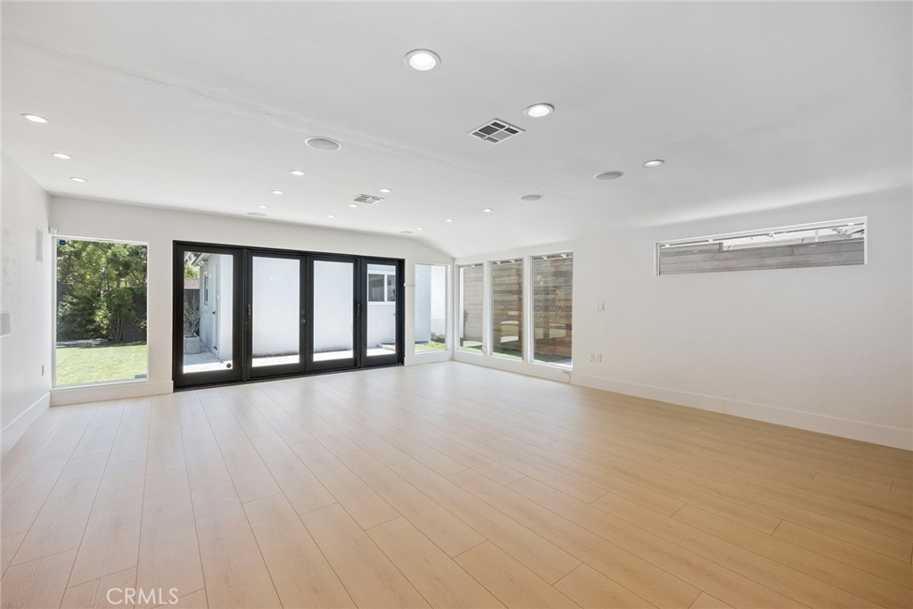 Properties 3 2900 Overland Avenue