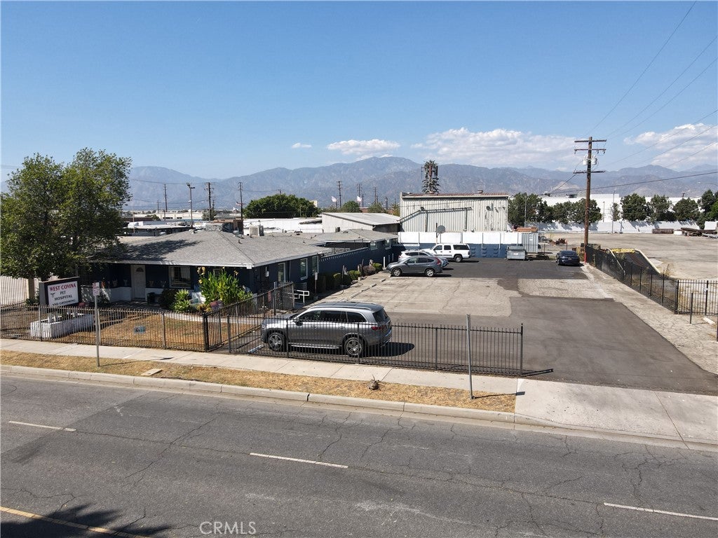 1823 W San Bernardino