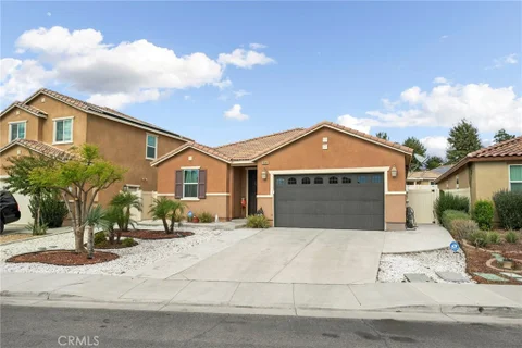 MLS: IV26215829