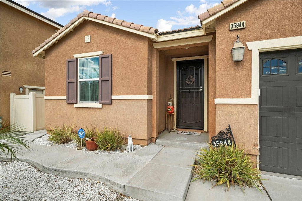 35944 Dylan Court