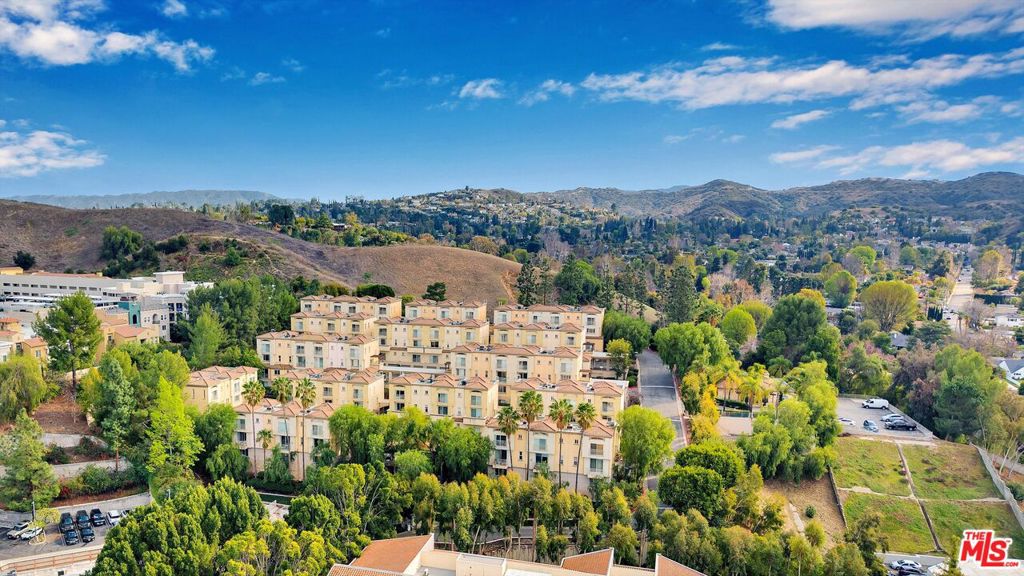 Properties 2 5200 Premiere Hills Circle 243