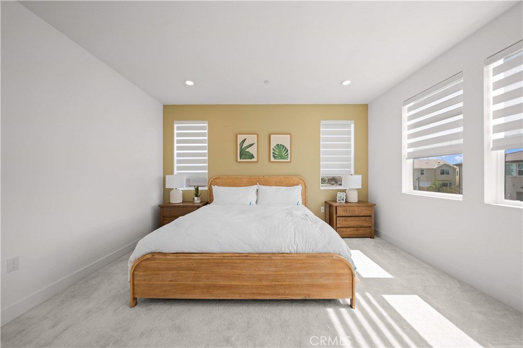 201 Yerba, Irvine CA 92618 - Photo 36