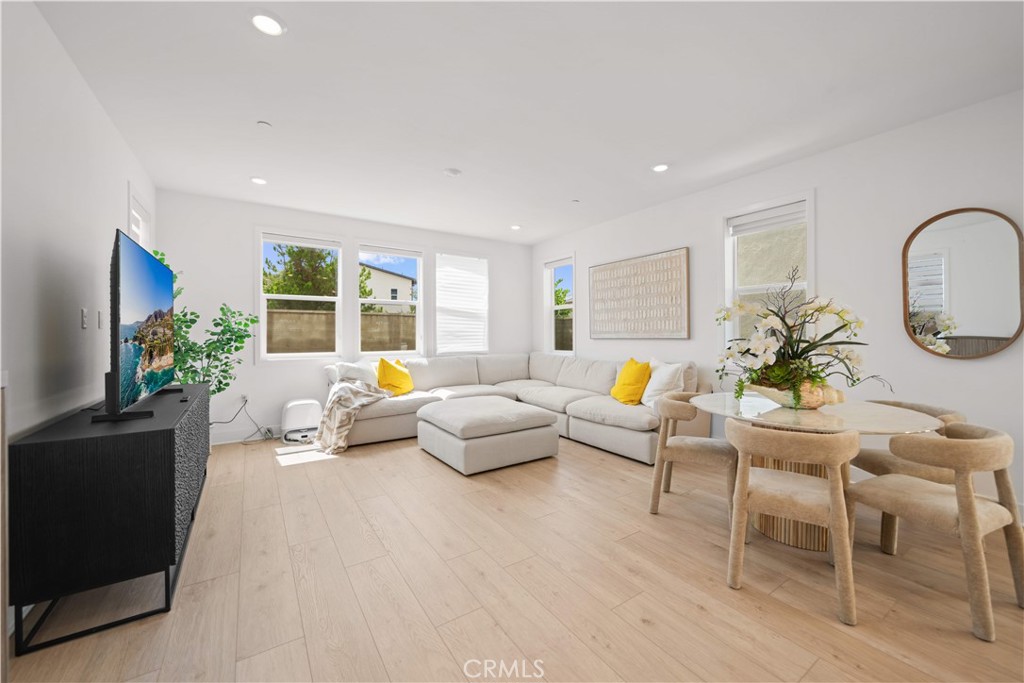 201 Yerba, Irvine CA 92618 - Photo 7