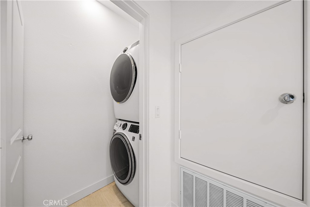201 Yerba, Irvine CA 92618 - Photo 29