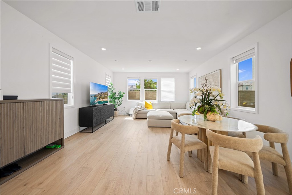 201 Yerba, Irvine CA 92618 - Photo 6