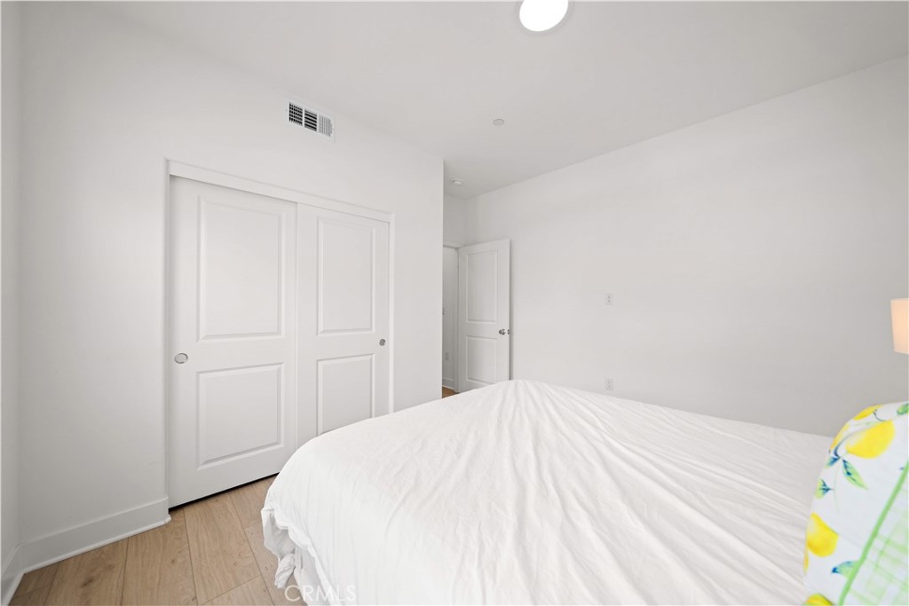 201 Yerba, Irvine CA 92618 - Photo 16
