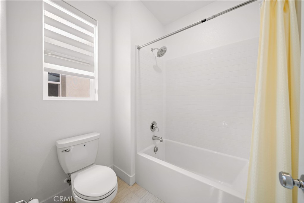 201 Yerba, Irvine CA 92618 - Photo 25