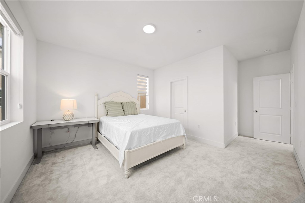 201 Yerba, Irvine CA 92618 - Photo 22