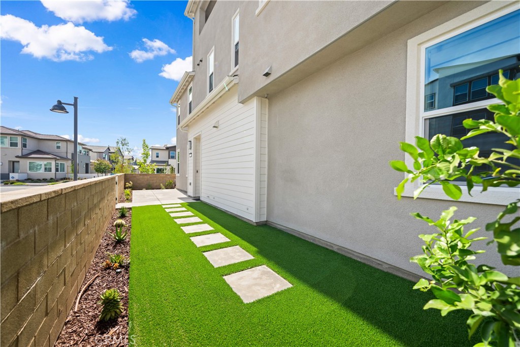 201 Yerba, Irvine CA 92618 - Photo 50