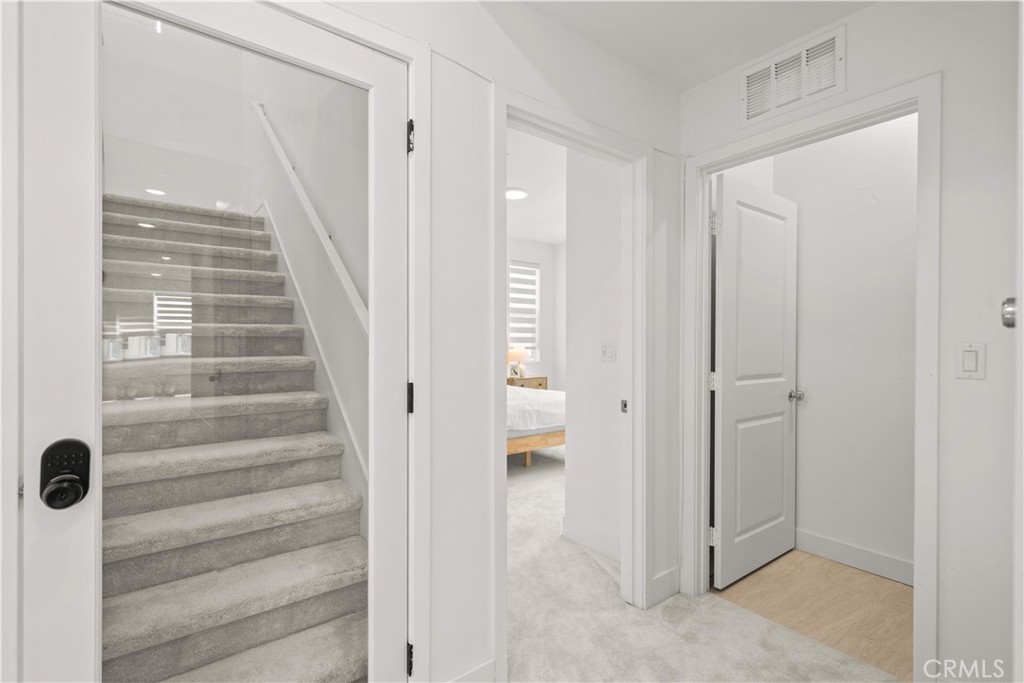 201 Yerba, Irvine CA 92618 - Photo 20