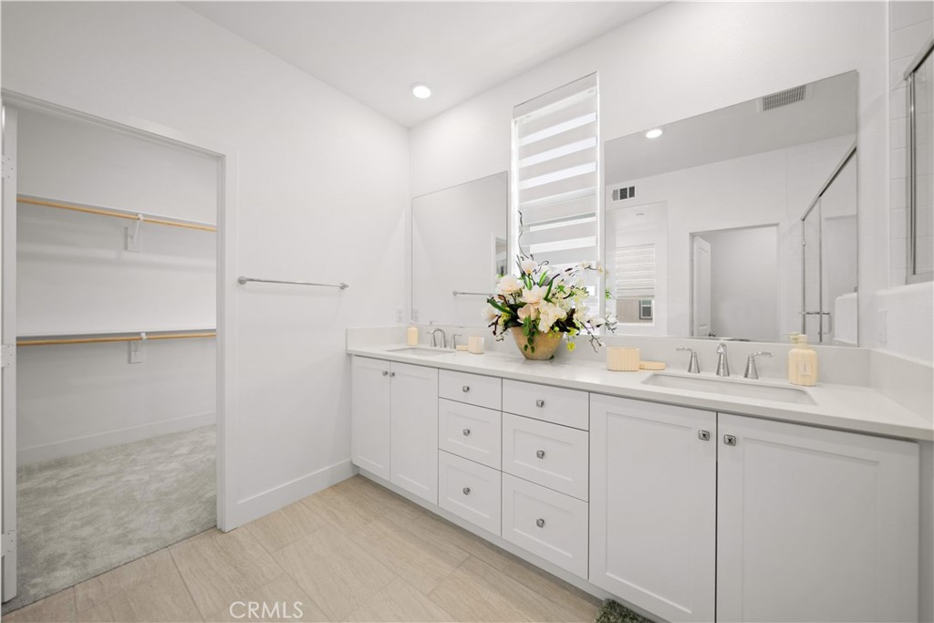 201 Yerba, Irvine CA 92618 - Photo 33