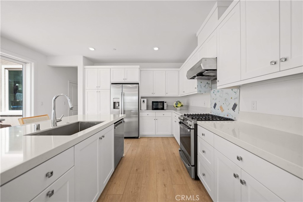 201 Yerba, Irvine CA 92618 - Photo 12