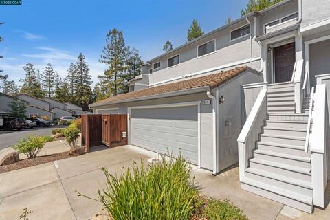 Photo of 321 Via Cordova Ln Ln, Martinez, CA 94553 (MLS # 41112074) Photo of 321 Via Cordova Ln Ln, Martinez, CA 94553 (MLS # 41112074)