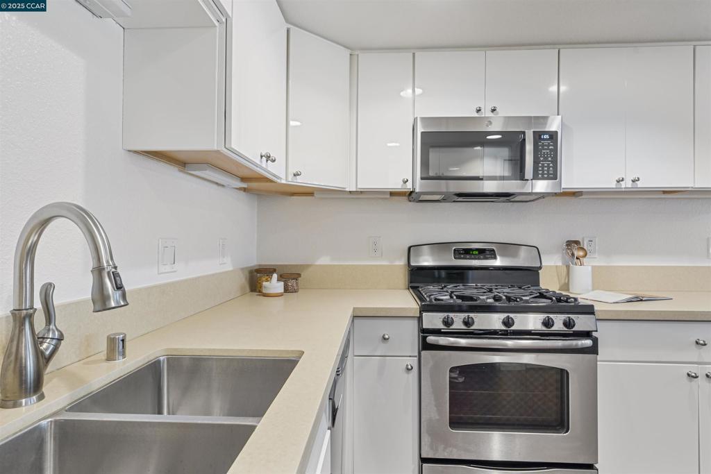 MISSION PINES - Residential