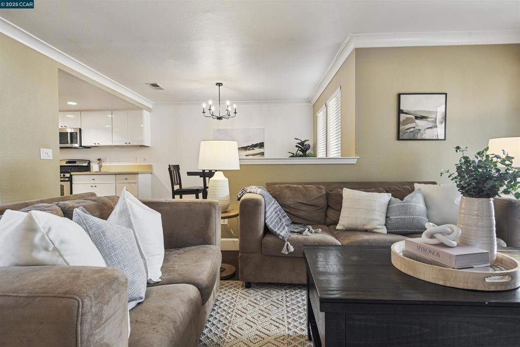 MISSION PINES - Residential