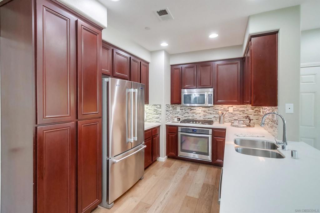 Mission Valley - Residential Lease