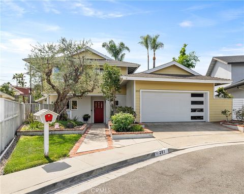Photo of 281 Brentwood Place, Costa Mesa, CA 92627 (MLS # NP25246389) Photo of 281 Brentwood Place, Costa Mesa, CA 92627 (MLS # NP25246389)