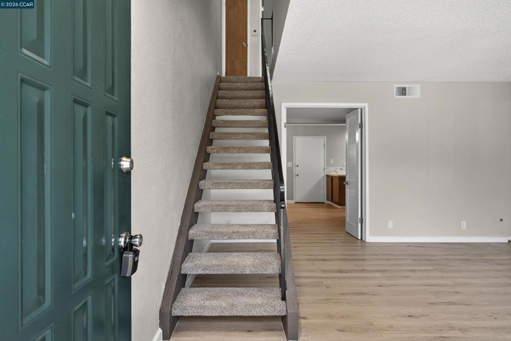 1031 Clyde Ave 1102