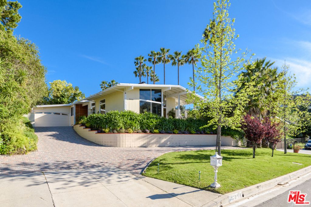 listing image 130720853815834295607