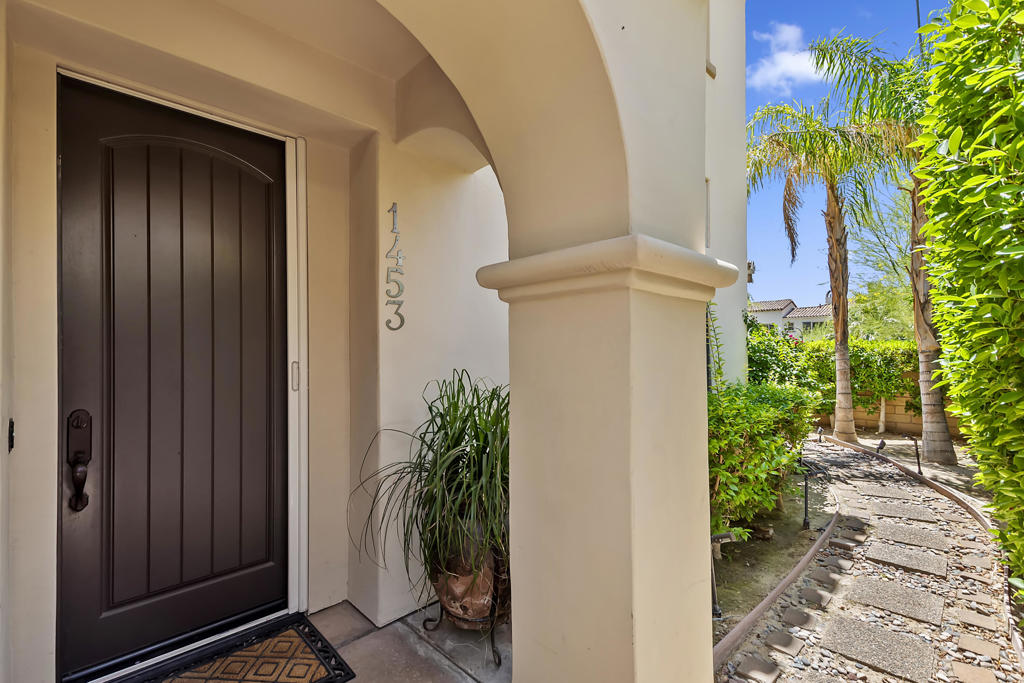 Tierra Hermosa - Residential