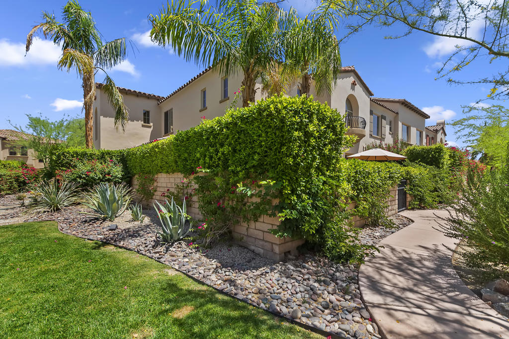 Tierra Hermosa - Residential