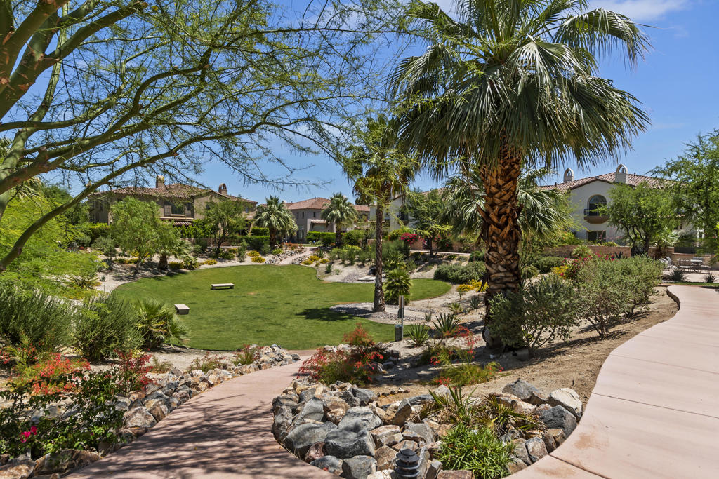 Tierra Hermosa - Residential