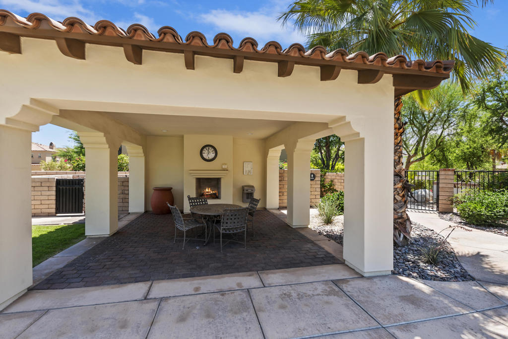 Tierra Hermosa - Residential