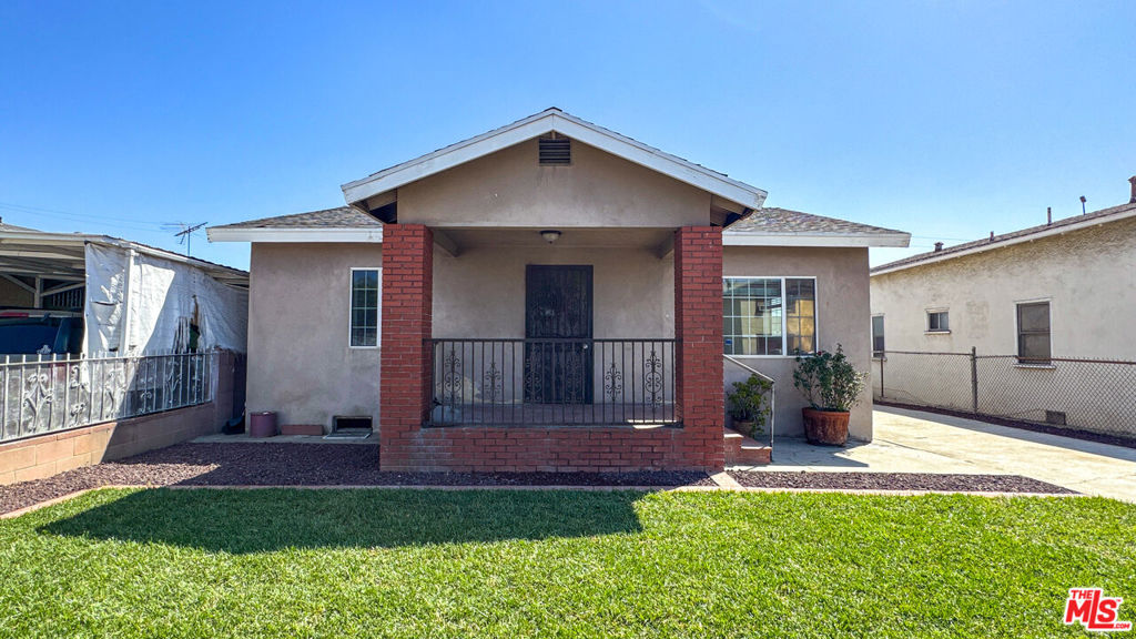 1418 S McBride Avenue