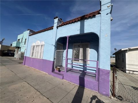 Photo of 6812 S Hoover St, Los Angeles, CA 90044 (MLS # IV26085597)