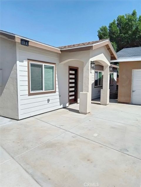 Photo of 125 Orangewood St, Colton, CA 92711 (MLS # IG25267746)
