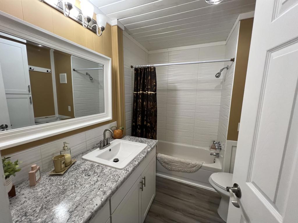 Desert Crest CC - Manufactured In Park