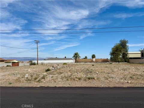 Photo of 0 Parkway, Needles, CA 92363 (MLS # JT26052137)
