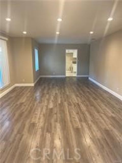Photo of 11145 Roscoe Boulevard, Sun Valley, CA 91352 (MLS # GD26103937)